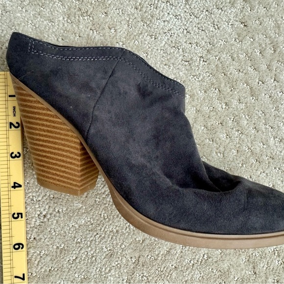 DOLCE VITA (DV)Women’s Grey Casual SlipOn Ankle Bootie BlockHeels Boots-Size 8.5 - Picture 7 of 8
